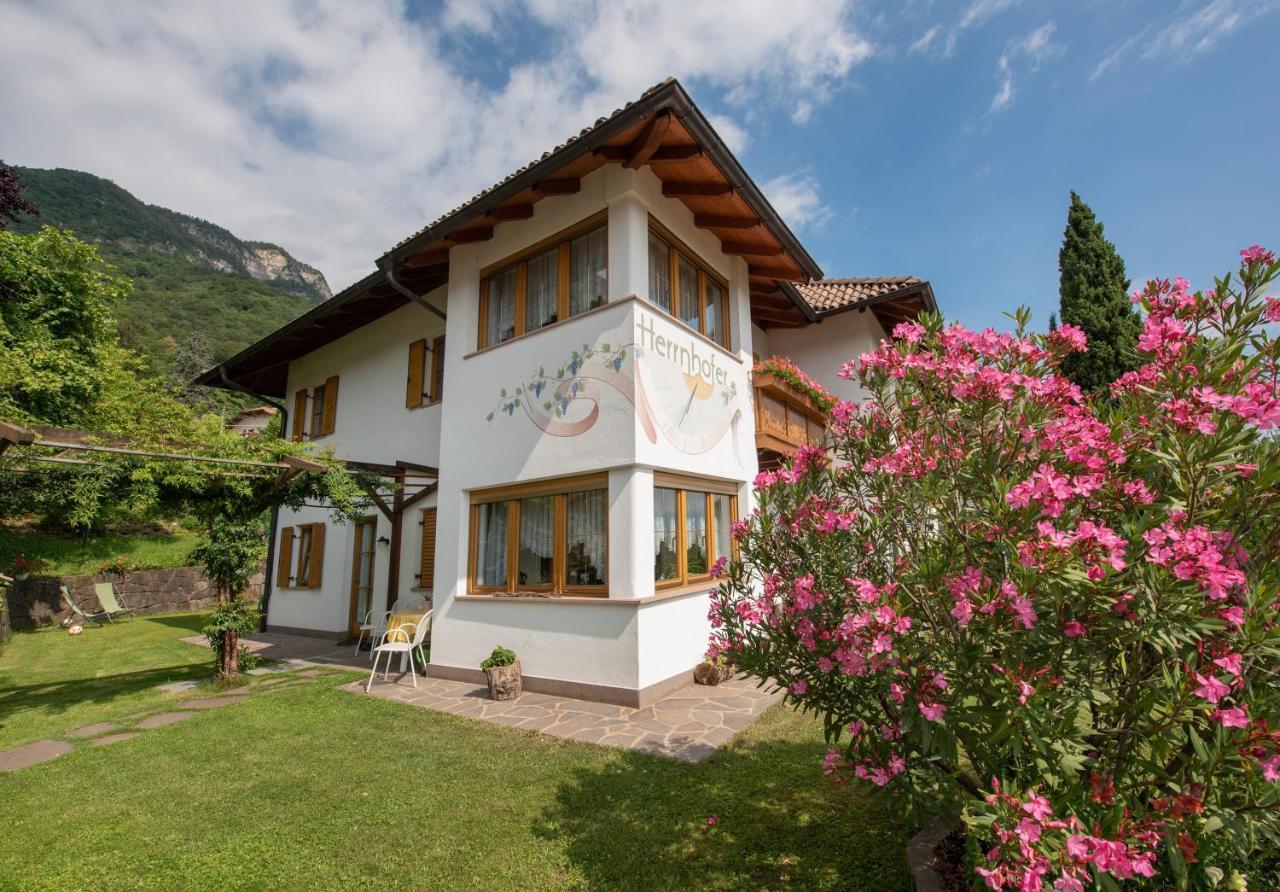 Apartments Herrnhofer Caldaro Exterior photo